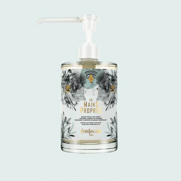 En Mains Propres, Savon pour les Mains, naturellement glycériné, fabriqué à partir d'huiles végétales. Agrumes, Feuilles d'Olivier, Bois de Cèdre. Bouteille 500ml. Détail pompe.