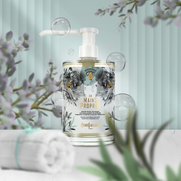 En Mains Propres, Savon pour les Mains, naturellement glycériné, fabriqué à partir d'huiles végétales. Agrumes, Feuilles d'Olivier, Bois de Cèdre. Bouteille 500ml - Artwork Ambiance Salle de Bain.