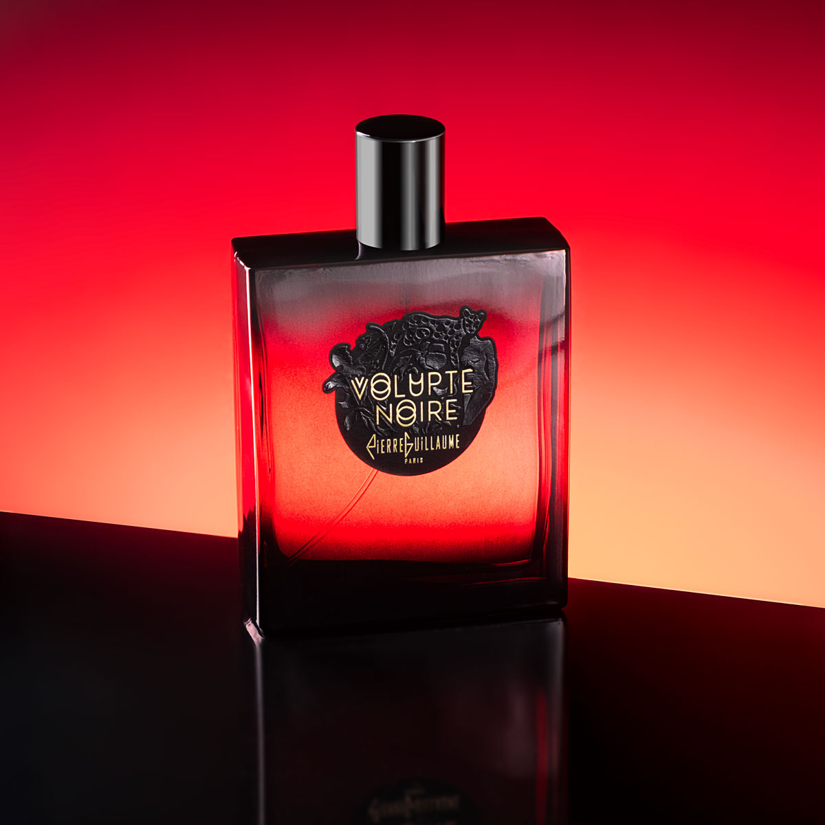 Parfum Volupté Noire I 100ml bottle, Intense, Balmy, Magnetic. Bergamot, Davana, Medjoul Date, Lime blossom, Acacia, Jasmine, Black Oak, Euphorbia Honey, Amber, Musk. Shade Mood.