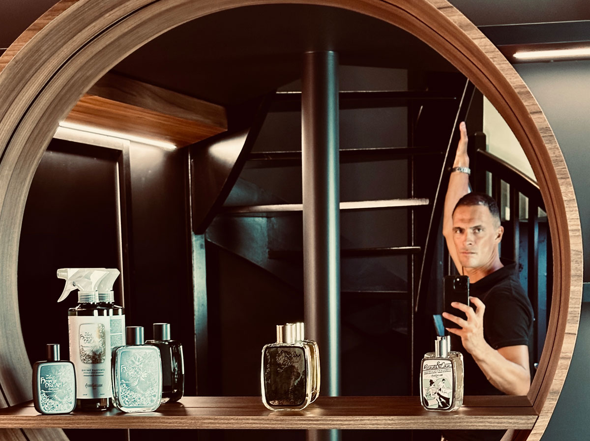 Toulouse Boutique - Saint-Georges District - France Discover our boutiques in Clermont-Ferrand, Paris, Lyon, Toulouse and Belgrade. Pierre Guillaume Paris, Artisan Perfumer - Contemporary niche perfumery.