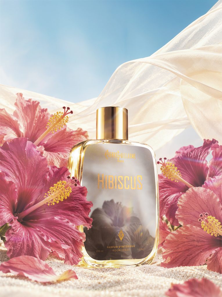 Hibiscus — Artwork, flacon sur fond d'hibiscus roses — Pierre Guillaume Paris